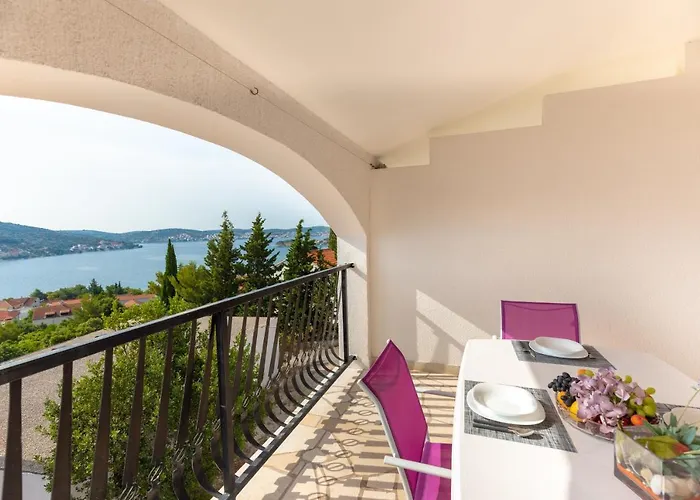 Apartments Villa Maja