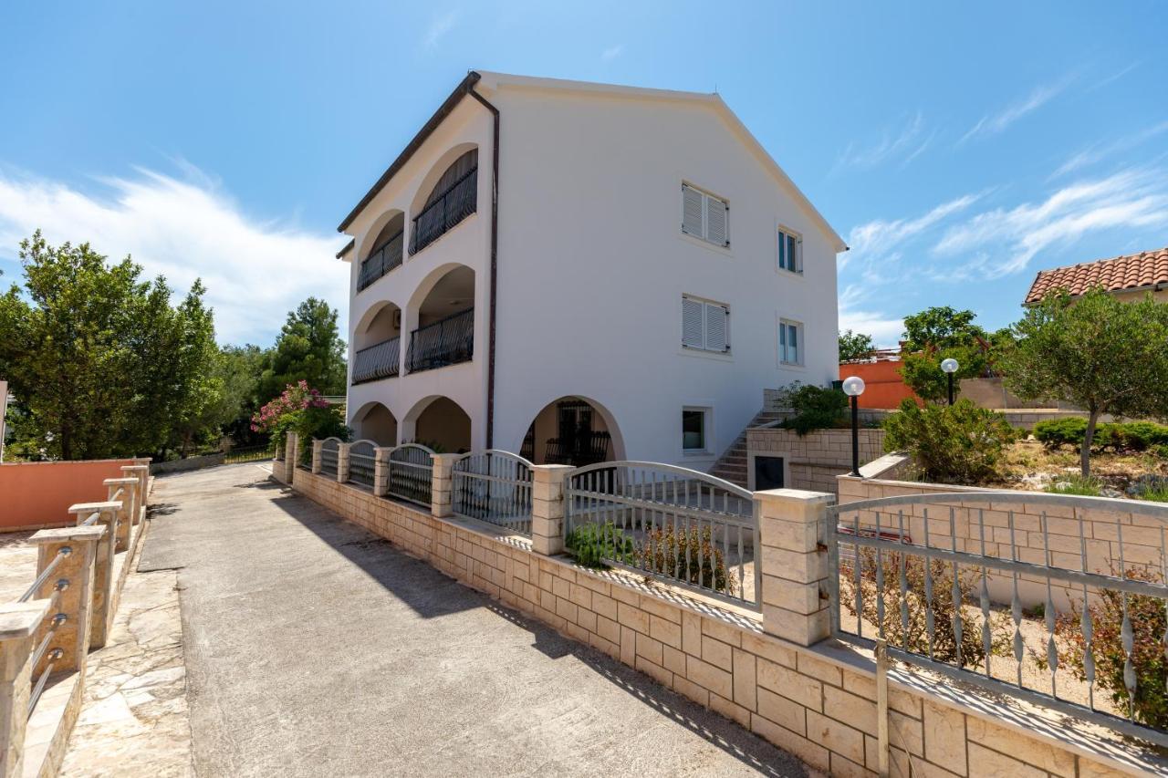 Apartment Maja
