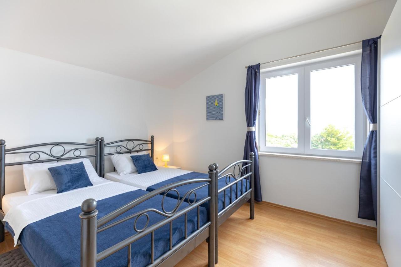 Apartment Maja *