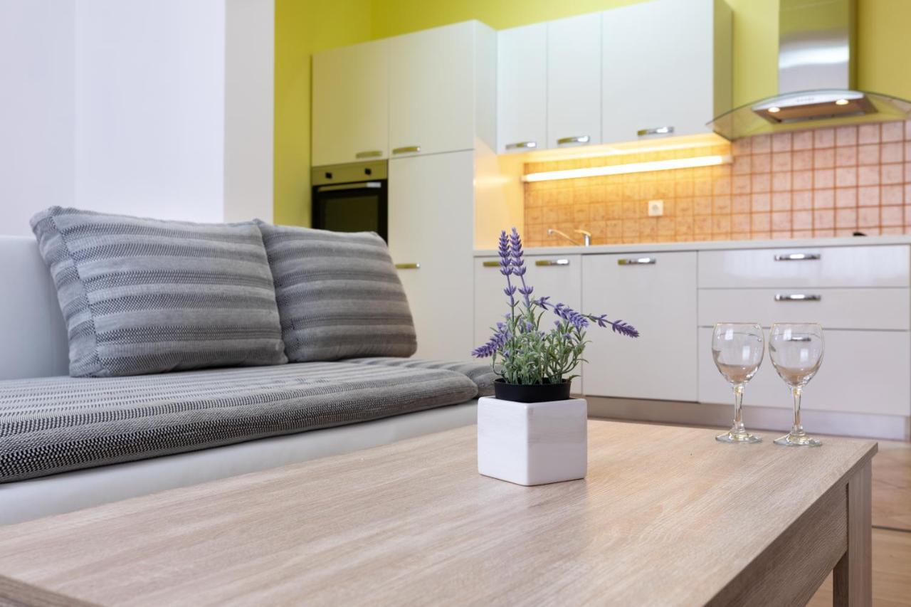 Apartment Maja *